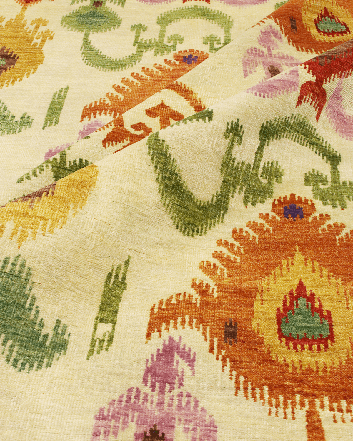 Traditional Hand-knotted Rug (IKAT-9C)