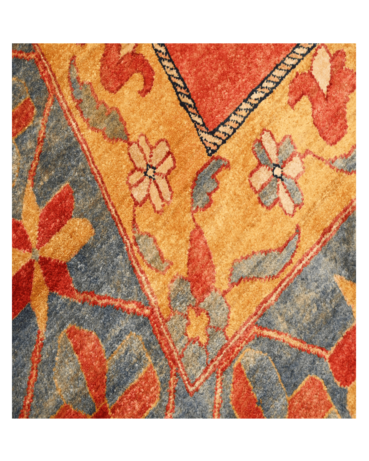 Traditional Hand-knotted Rug (SP-136)