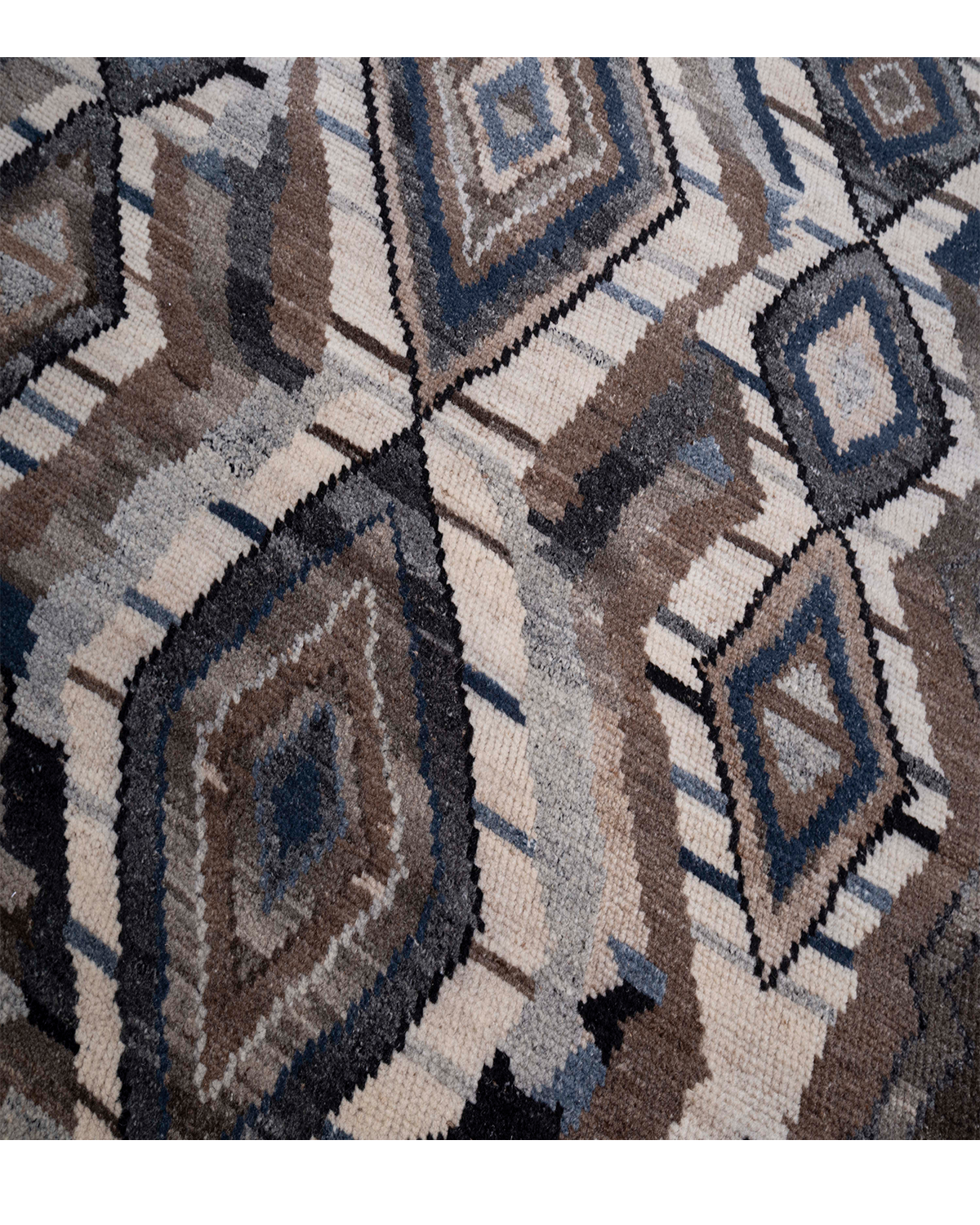 Transitional Hand-knotted Rug (BR-16)
